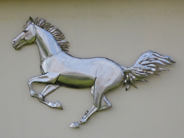 Wand Relief Pferd Mustang